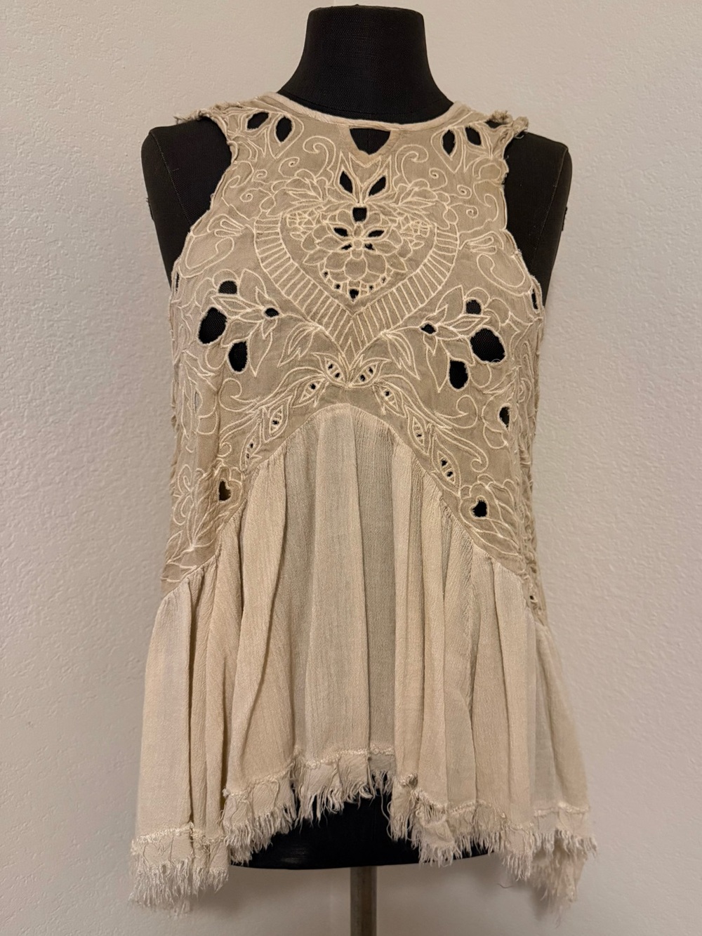 En Creme Cream Embroidered Boho Sleeveless Camisole